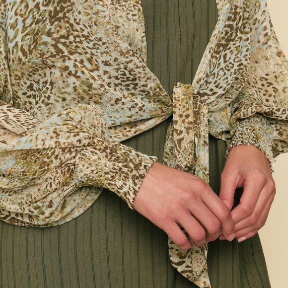 MYSTREE Leopard Print Tie Front Blouse, Sheer Long Sleeve Animal Print Top - Picture 8 of 8